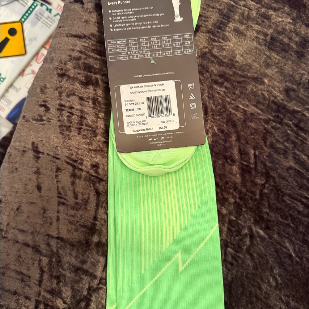 Nike women’s/ Men's Vibrant Green Athletic Socks